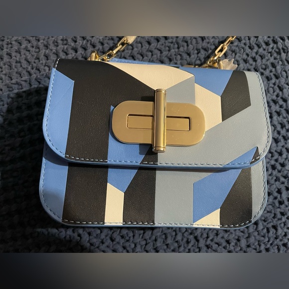 Tommy Hilfiger
TURNLOCK MINI CROSSOVER - Across body bag - Picture 8 of 11